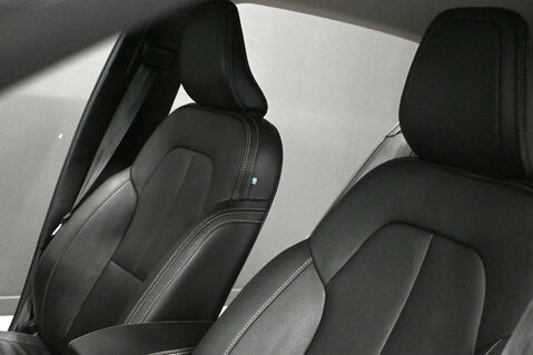 Volvo XC40 1.5 XC40 Inscription Pro T3 Auto 5dr 18