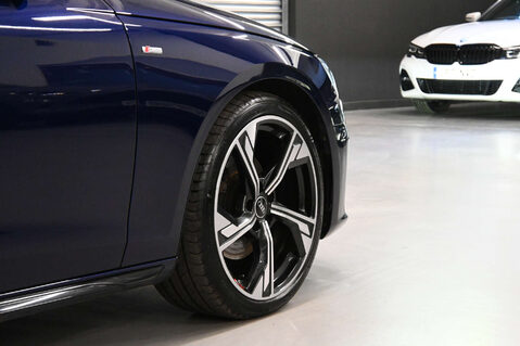 Audi A4 2.0 A4 Black Edition 35 TFSI MHEV Semi-Auto 5dr 33