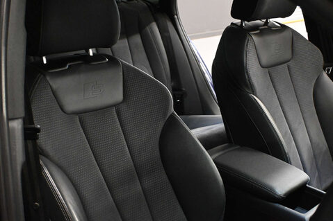 Audi A4 2.0 A4 Black Edition 35 TFSI MHEV Semi-Auto 5dr 16