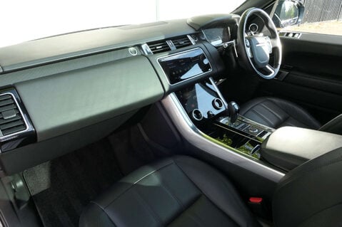 Land Rover Range Rover Sport 3.0 Range Rover Sport HSE Dynamic Black D MHEV Auto 4WD 5dr 22