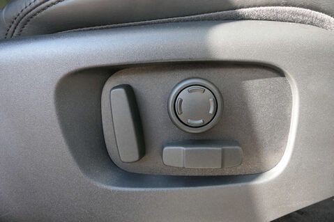 Land Rover Range Rover Sport 3.0 Range Rover Sport HSE Dynamic Black D MHEV Auto 4WD 5dr 5