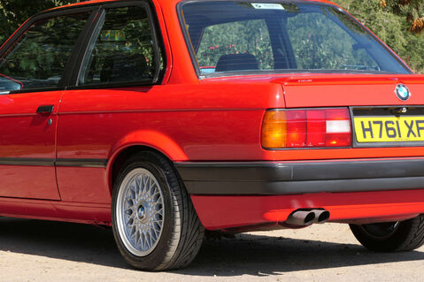BMW 3 Series 2.5 325i SE 2dr 15