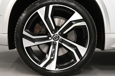 Volvo XC90 2.0 XC90 R-Design T8 Recharge AWD Auto 4WD 5dr 46