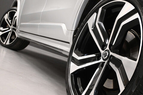 Volvo XC90 2.0 XC90 R-Design T8 Recharge AWD Auto 4WD 5dr 21