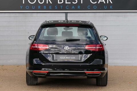 Volkswagen Passat 1.4 Passat GTe Semi-Auto 5dr 33