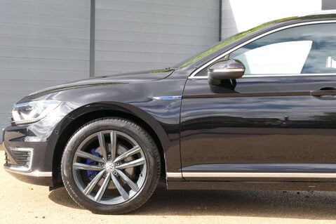 Volkswagen Passat 1.4 Passat GTe Semi-Auto 5dr 11