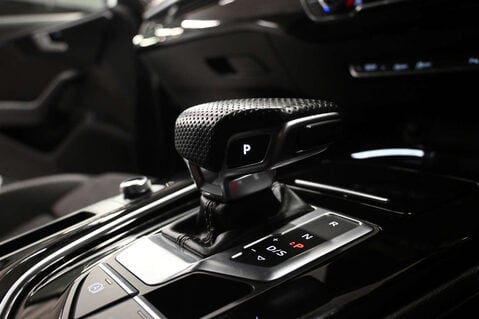 Audi A4 2.0 A4 Black Edition 35 TFSI MHEV Semi-Auto 5dr 20