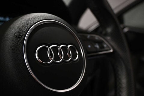 Audi A4 2.0 A4 Black Edition 35 TFSI MHEV Semi-Auto 5dr 32