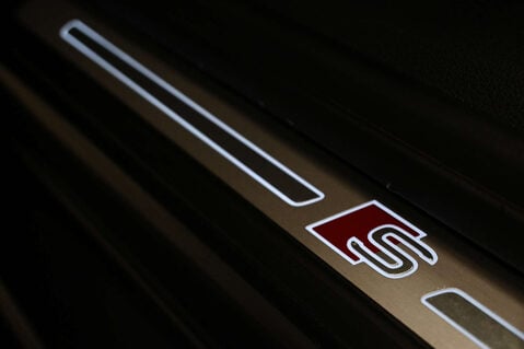 Audi A4 2.0 A4 Black Edition 35 TFSI MHEV Semi-Auto 5dr 12