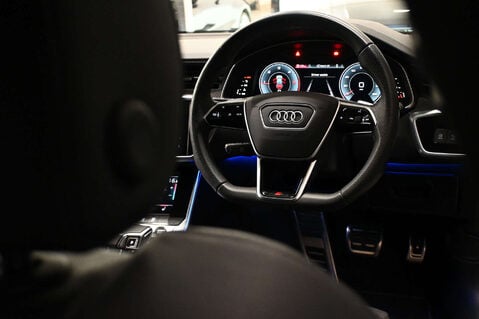 Audi A6 2.0 A6 Black Edition 40 TDI MHEV Q Semi-Auto 4WD 5dr 12