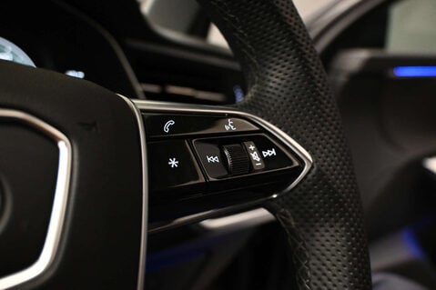 Audi A6 2.0 A6 Black Edition 40 TDI MHEV Q Semi-Auto 4WD 5dr 43