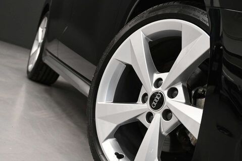 Audi A3 1.5 A3 Sportback 35 TFSI MHEV S Line Semi-Auto 5dr 8