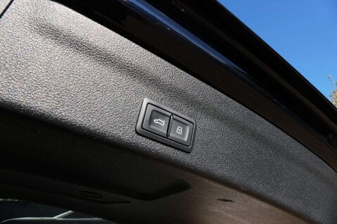 Audi A6 2.0 A6 S Line 40 TDI Quattro Semi-Auto 4WD 5dr 44