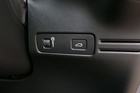 Volvo XC40 1.5 XC40 Momentum T3 Auto 5dr 38