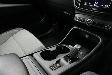 Volvo XC40 1.5 XC40 Momentum T3 Auto 5dr 29