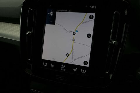 Volvo XC40 1.5 XC40 Momentum T3 Auto 5dr 30