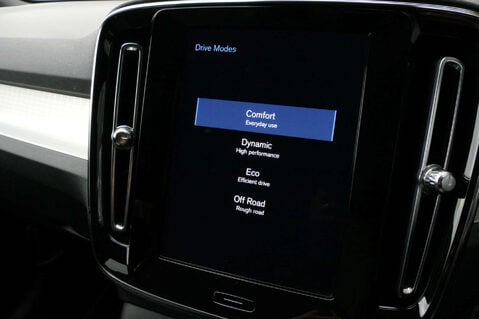 Volvo XC40 1.5 XC40 Momentum T3 Auto 5dr 36