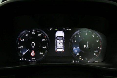 Volvo XC40 1.5 XC40 Momentum T3 Auto 5dr 37