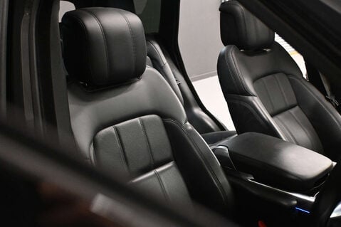 Land Rover Range Rover Sport 3.0 Range Rover Sport HSE Dynamic Black D MHEV Auto 4WD 5dr 39