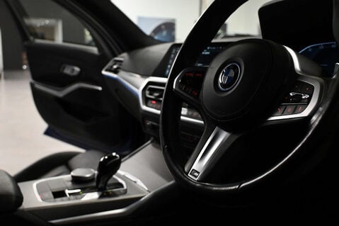 BMW 3 Series 2.0 330E M Sport Auto 5dr 8