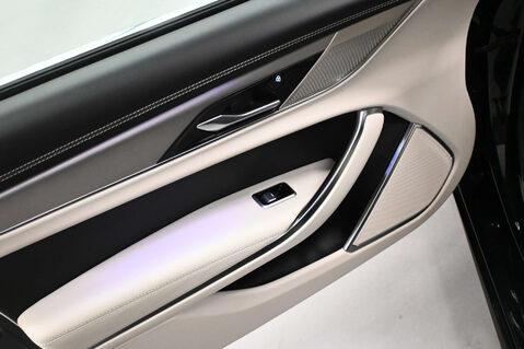 Jaguar XF 2.0 XF R-Dynamic S D MHEV Auto 4dr 37