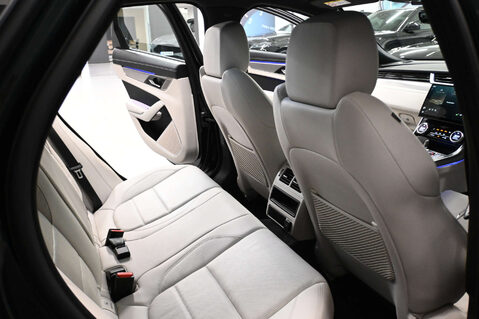Jaguar XF 2.0 XF R-Dynamic S D MHEV Auto 4dr 15