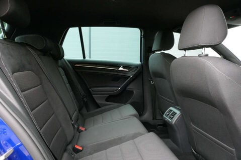 Volkswagen Golf 2.0 Golf R TSi 4Motion Semi-Auto 4WD 5dr 47