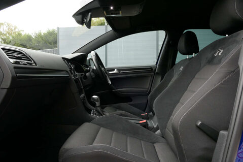 Volkswagen Golf 2.0 Golf R TSi 4Motion Semi-Auto 4WD 5dr 24