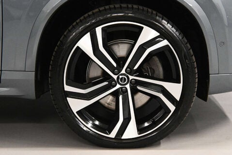 Volvo XC90 2.0 XC90 R-Design T8 Recharge AWD Auto 4WD 5dr 27
