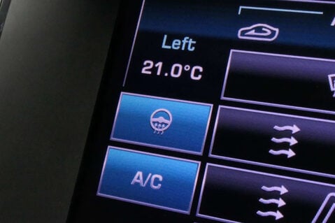 Jaguar XF 3.0 XF Premium Luxury V6 D Auto 4dr 23