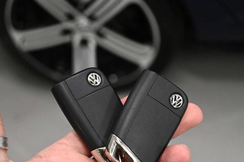 Volkswagen Golf 2.0 Golf R TSi 4Motion Semi-Auto 4WD 5dr 31