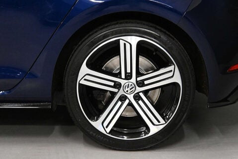 Volkswagen Golf 2.0 Golf R TSi 4Motion Semi-Auto 4WD 5dr 36