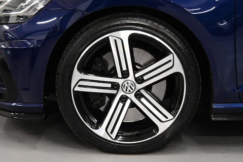 Volkswagen Golf 2.0 Golf R TSi 4Motion Semi-Auto 4WD 5dr 35