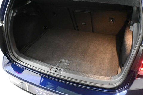 Volkswagen Golf 2.0 Golf R TSi 4Motion Semi-Auto 4WD 5dr 50