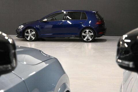 Volkswagen Golf 2.0 Golf R TSi 4Motion Semi-Auto 4WD 5dr 45