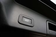 Land Rover Range Rover Evoque 2.0 Range Rover Evoque R-Dynamic SE MHEV Auto 4WD 5dr 17