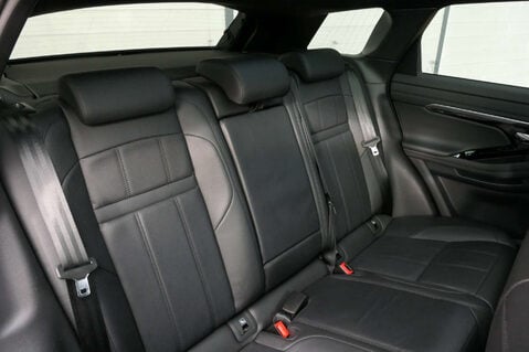 Land Rover Range Rover Evoque 2.0 Range Rover Evoque R-Dynamic SE MHEV Auto 4WD 5dr 22