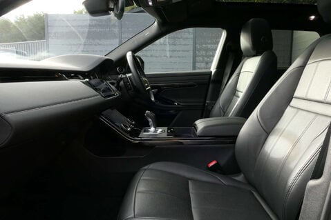Land Rover Range Rover Evoque 2.0 Range Rover Evoque R-Dynamic SE MHEV Auto 4WD 5dr 40