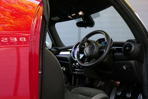 Mini Hatch 2.0 Cooper S Sport 3dr 5