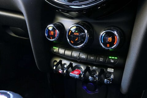 Mini Hatch 2.0 Cooper S Sport 3dr 24