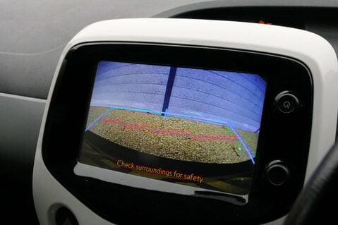 Toyota Aygo 1.0 Aygo X-Plore VVT-i 5dr 23