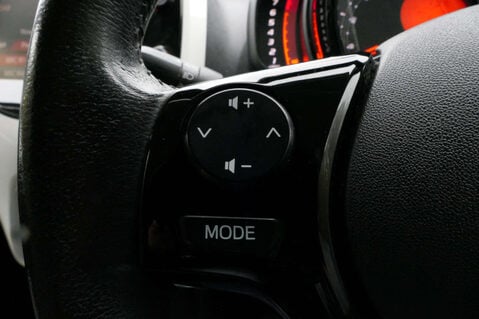 Toyota Aygo 1.0 Aygo X-Plore VVT-i 5dr 27