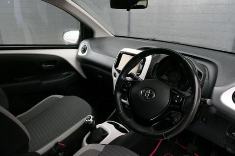 Toyota Aygo 1.0 Aygo X-Plore VVT-i 5dr 20