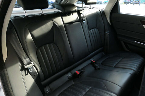 Jaguar XF 2.0 XF Portfolio Auto 5dr 26