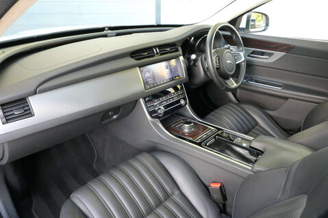 Jaguar XF 2.0 XF Portfolio Auto 5dr 23