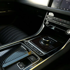 Jaguar XF 2.0 XF Portfolio Auto 5dr 1