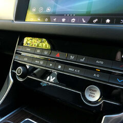 Jaguar XF 2.0 XF Portfolio Auto 5dr 1