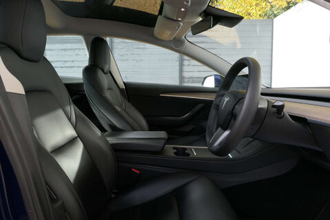 Tesla Model 3 ModeL 3 Performance AWD 4WD 4dr 19