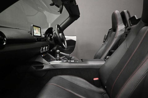Mazda MX-5 1.5 MX-5 SE-L Nav 2dr 6