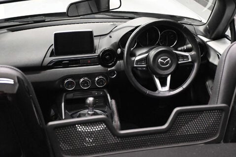 Mazda MX-5 1.5 MX-5 SE-L Nav 2dr 21